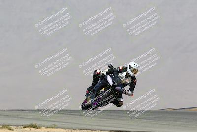 media/Mar-28-2022-Superbike Trackdays (Mon) [[b8603d0f67]]/Advanced Group (1pm-130pm)/Turn 9/